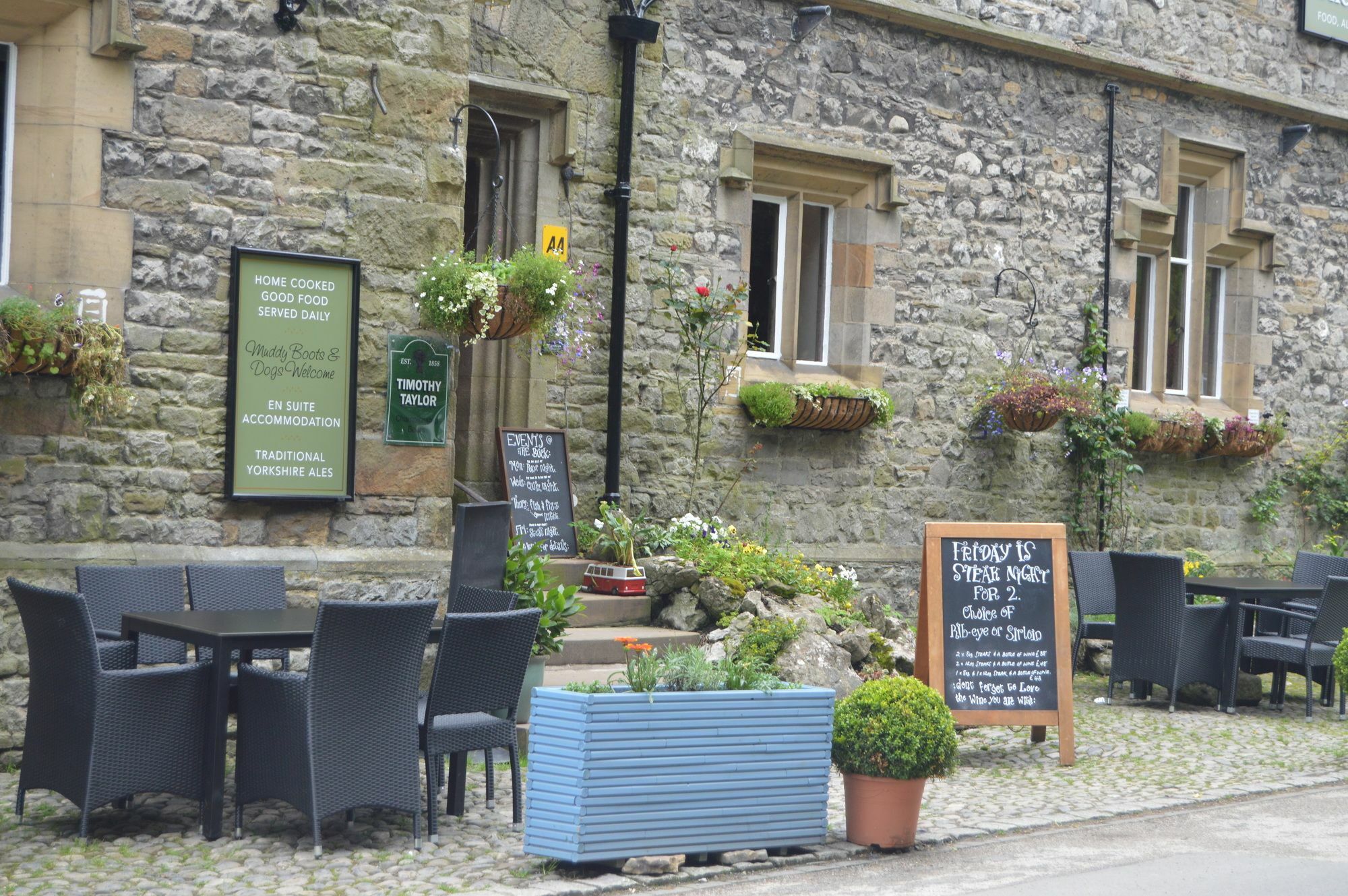 The Buck Inn, Malham Ngoại thất bức ảnh